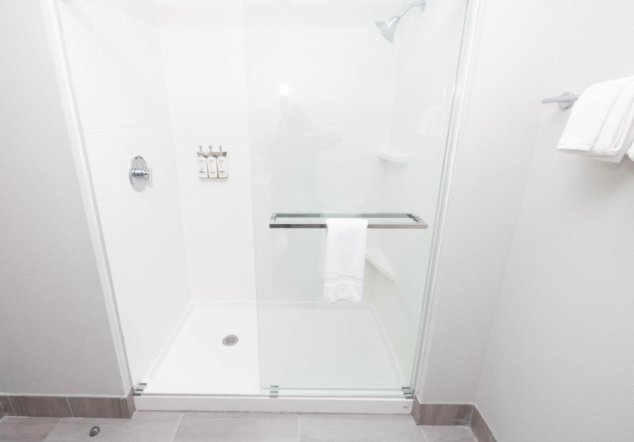 Holiday Inn Express & Suites Tampa Stadium - Airport Area By Ihg Εξωτερικό φωτογραφία