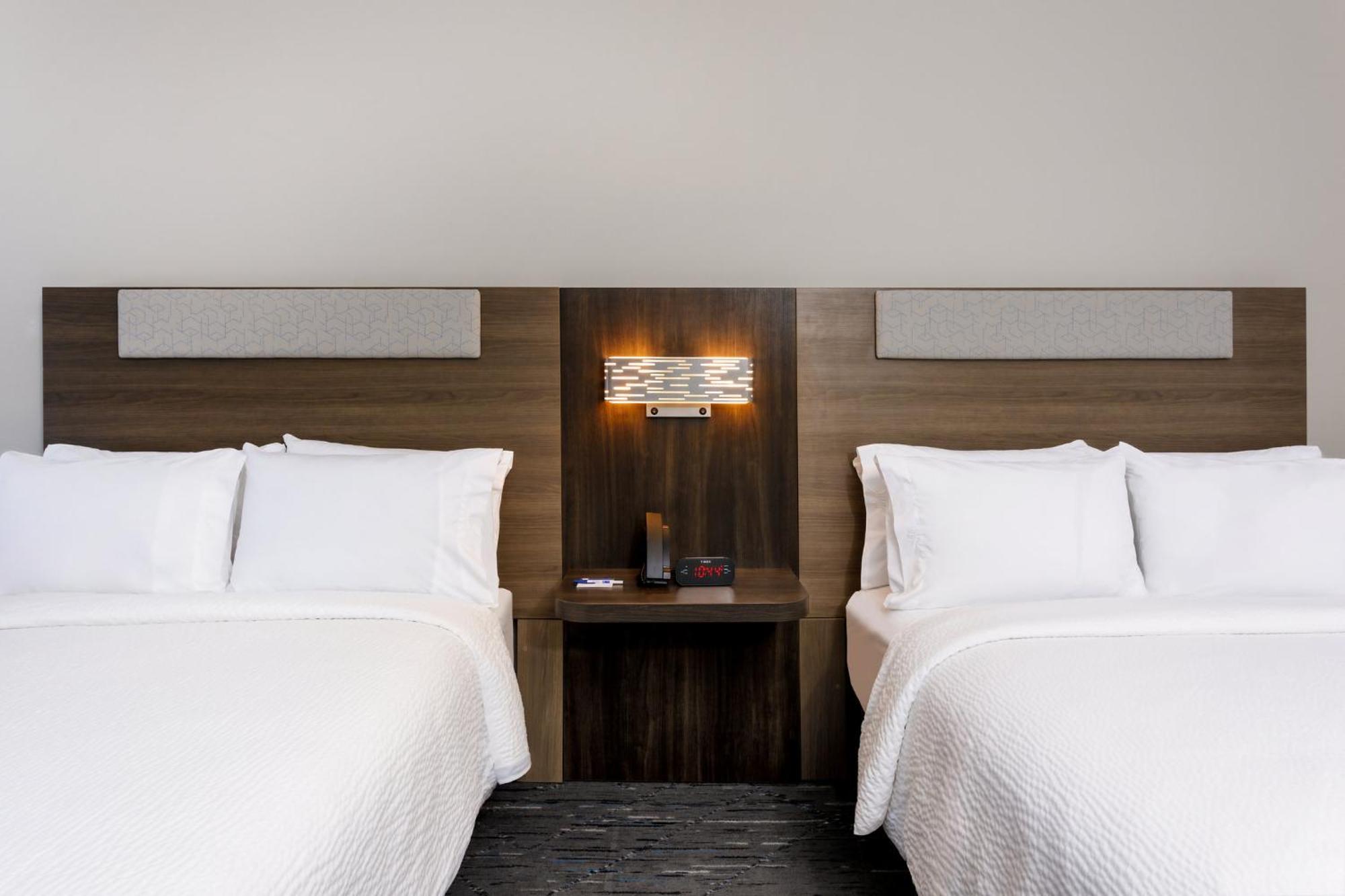 Holiday Inn Express & Suites Tampa Stadium - Airport Area By Ihg Εξωτερικό φωτογραφία