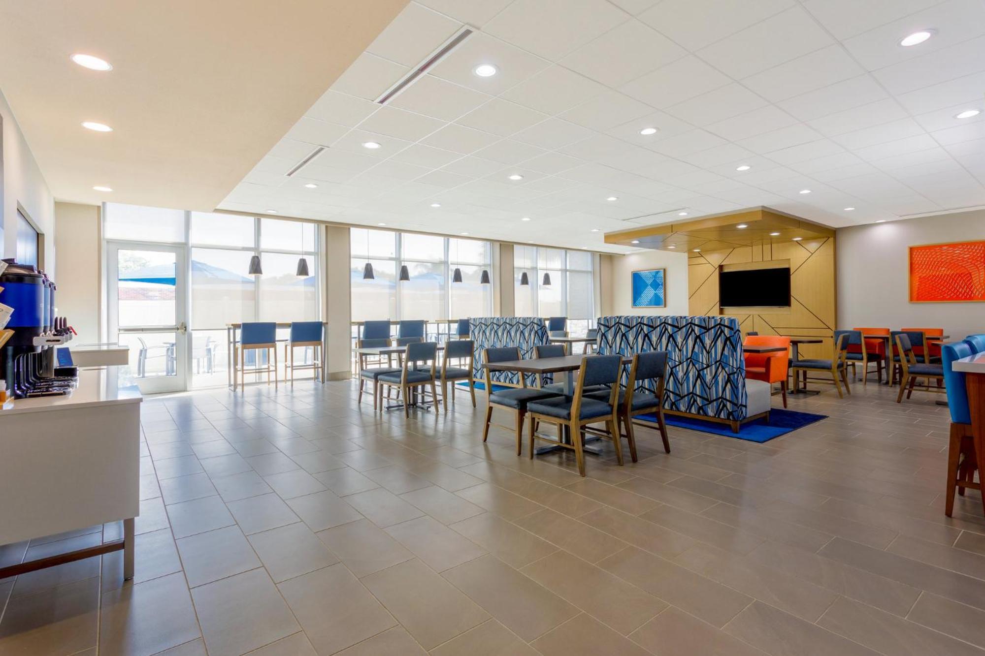 Holiday Inn Express & Suites Tampa Stadium - Airport Area By Ihg Εξωτερικό φωτογραφία