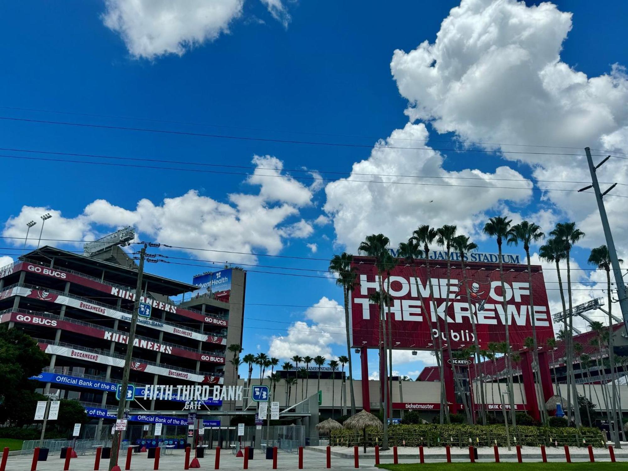 Holiday Inn Express & Suites Tampa Stadium - Airport Area By Ihg Εξωτερικό φωτογραφία